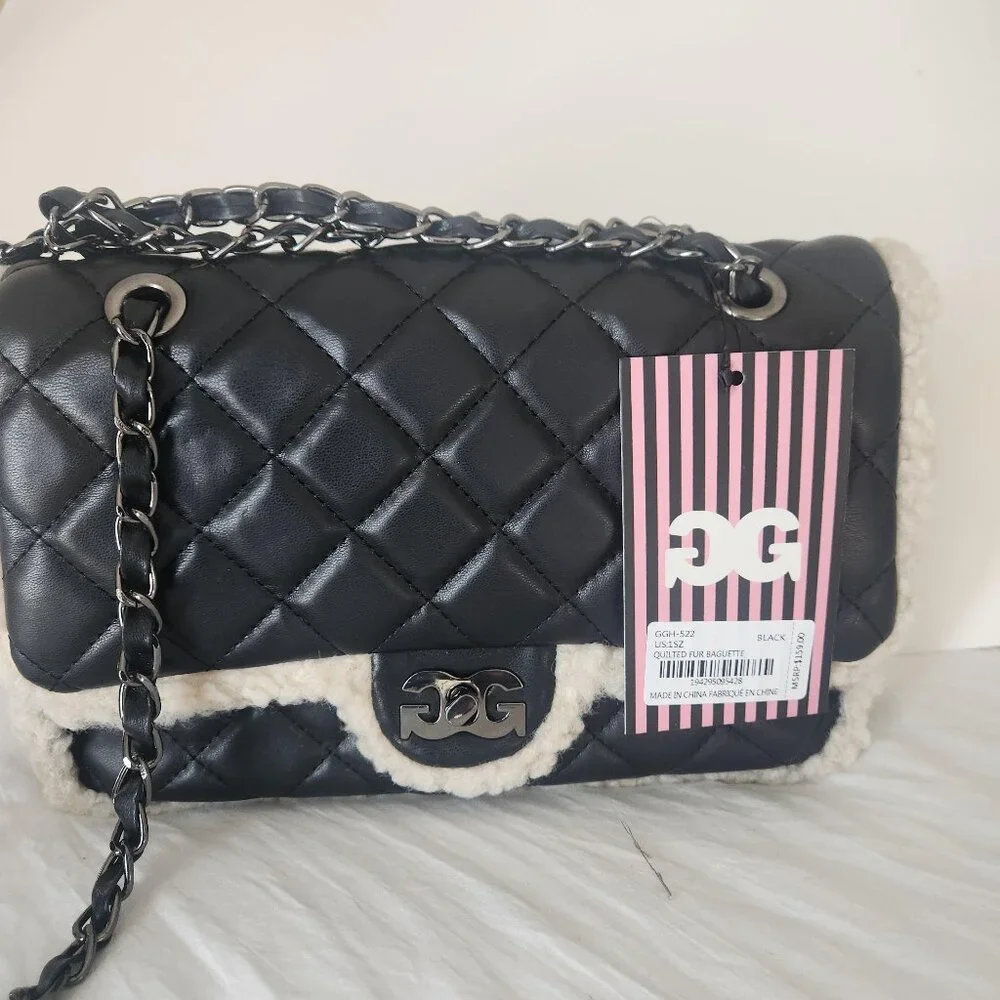 Gilda Paris Black and White quilted Fur edge Baguette with chain strap NWT - Picture 4 of 6
